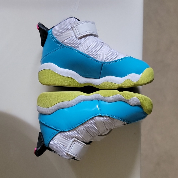 Toddler jordans 4c agua white baby blue - Picture 4 of 5